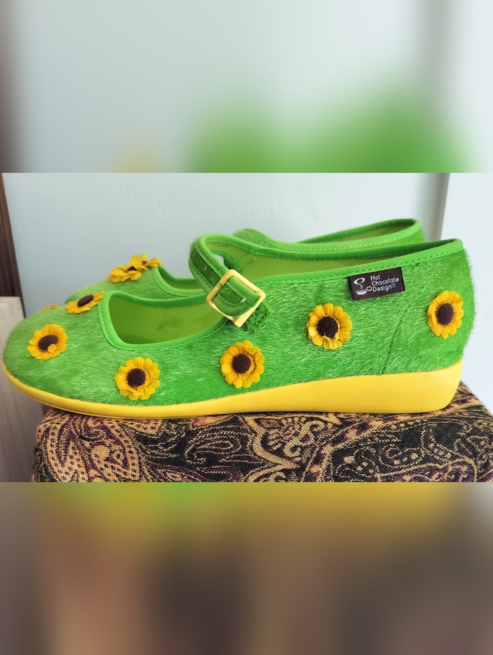 Chocolaticas Women's 11 Sunny Field Mary Jane flats